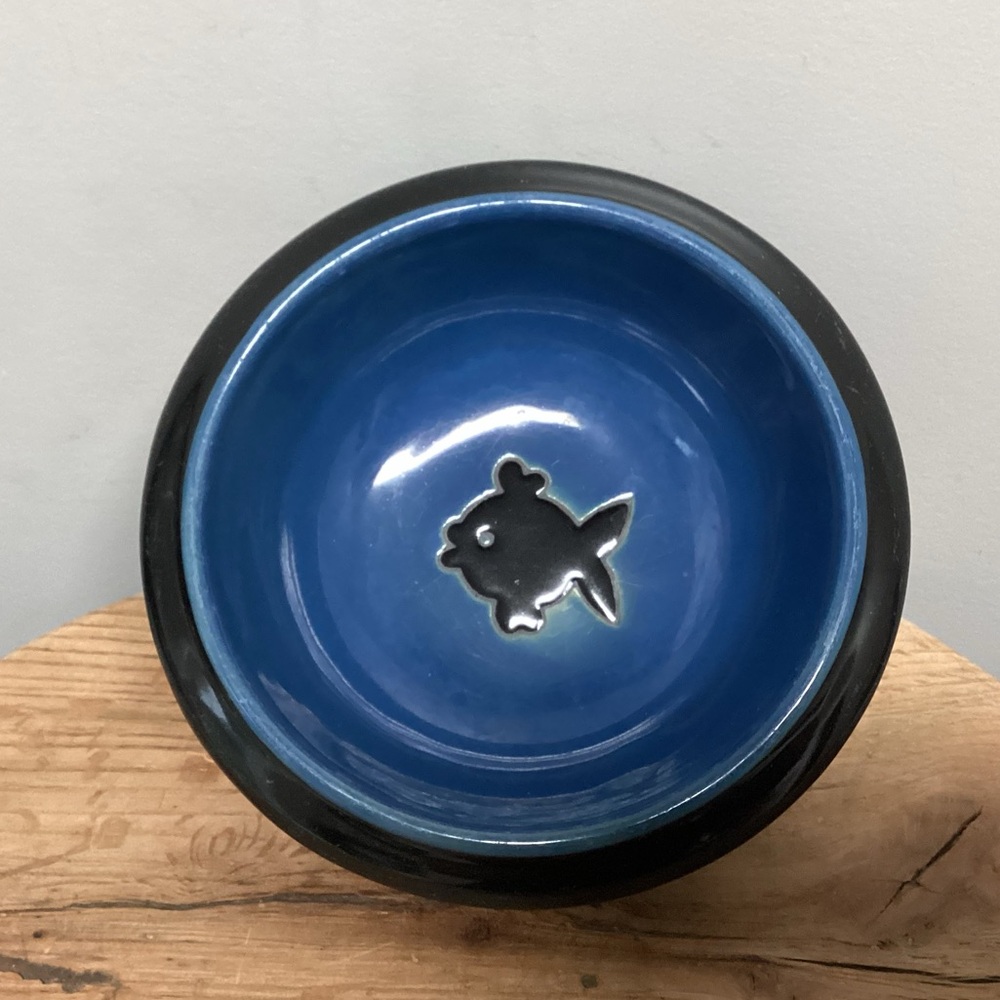 🔵 Ceramic crafted Pet Food or Water Bowl by Shep in great condition - Heavy